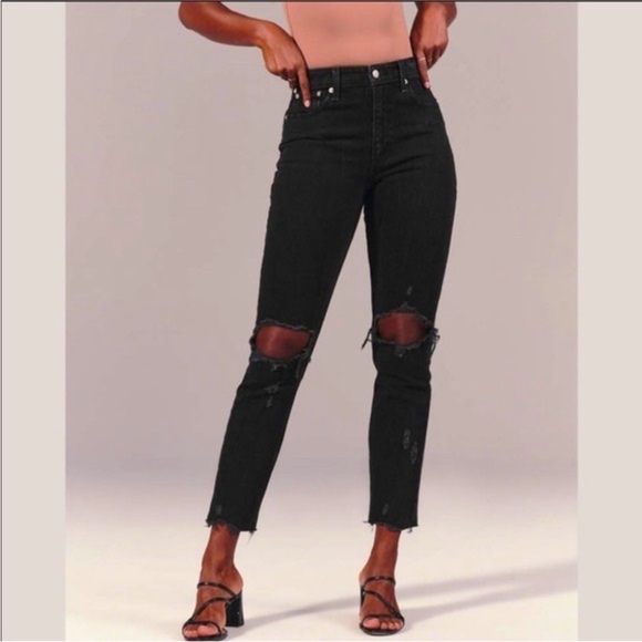 Abercrombie & Fitch Denim - Abercrombie & Fitch high rise mom jeans